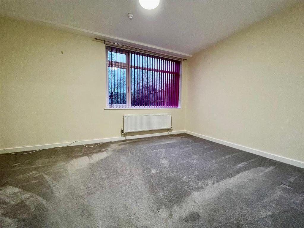 11 Devonshire Court Bedroom.jpg