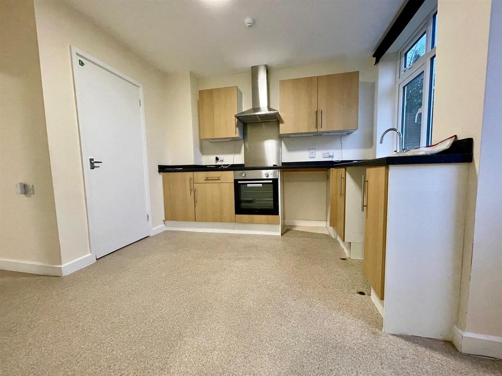 11 Devonshire Court Kitchen shot 2.jpg