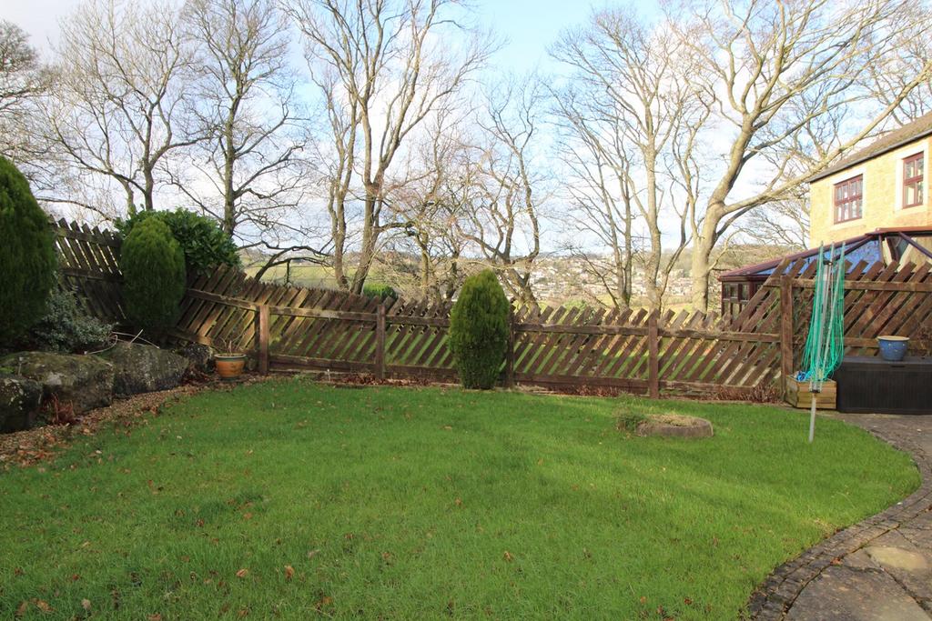 Howards Dean, Haworth, Keighley, BD22 3 bed link detached house for sale £315,000