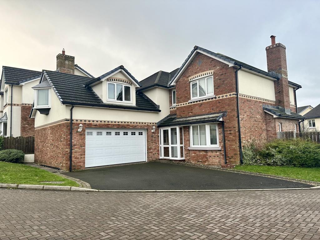 Royal Park, Ramsey, Isle of Man, IM8 5 bed detached house for sale £