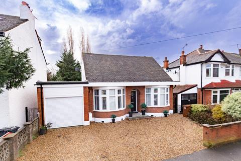 3 bedroom detached bungalow for sale, Chingford Avenue, Chingford, E4