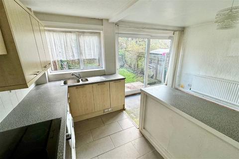 8 Park Close, Nottingham, NG3 5FB