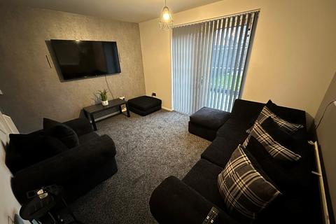undefined, Nayland Close, Luton, Bedfordshire, LU2 9SZ