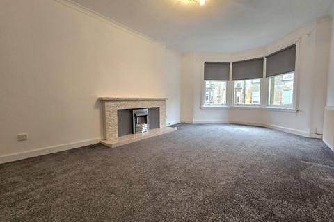 3 bedroom flat to rent, 205 Glasgow Road, Dumbarton, G82 1DP