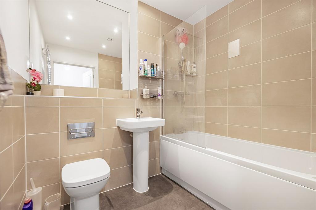Main Bathroom