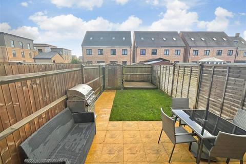 2 bedroom end of terrace house for sale, Fawcett Grove, Littlehampton, West Sussex