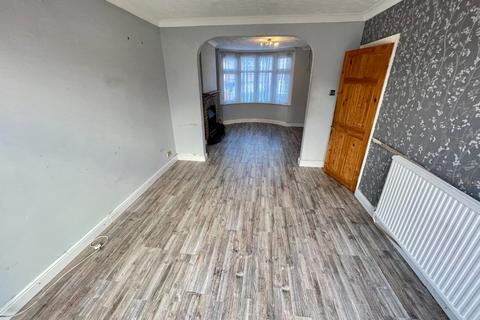 3 bedroom terraced house for sale, St. Pauls Road, Luton, Bedfordshire, LU1 3RX