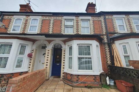 17 Bishops Road, Reading, RG6 1NP