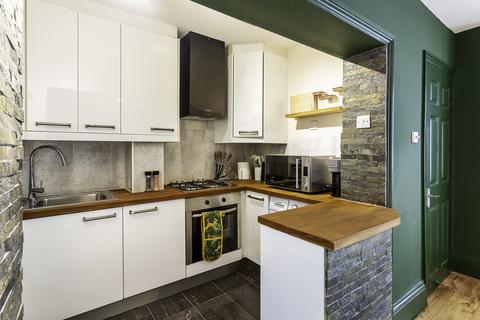 undefined,  Chiswick High Road, London W4