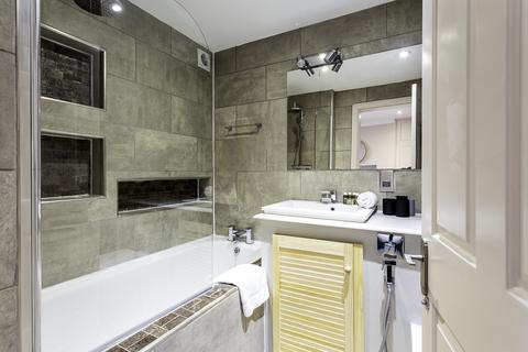 1 bedroom flat to rent,  Chiswick High Road, London W4
