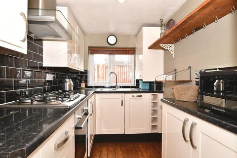 2 bedroom terraced house for sale, Bank Street, Faversham, Kent