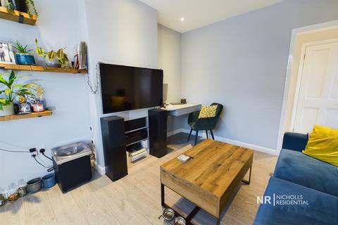 122 Hook Road, Surbiton, KT6 5BZ