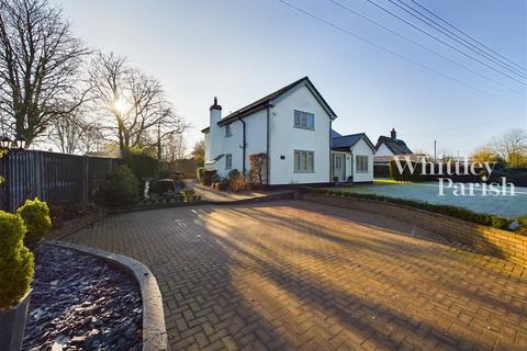 4 bedroom detached house for sale, Hall Lane, Yaxley