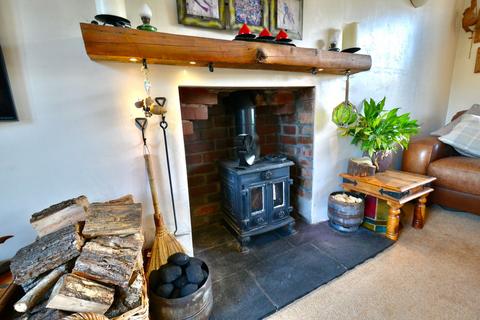 2 Broadway Close, Fladbury, Pershore, WR10 2QQ
