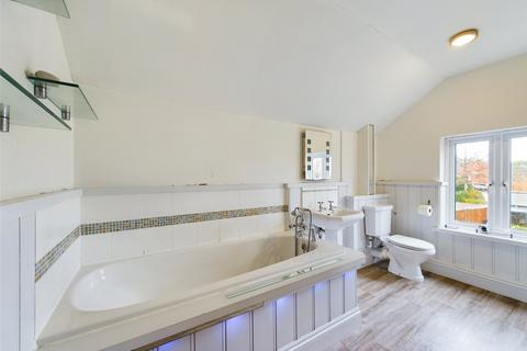 Central View Beards Lane, Stroud, GL5 4HD