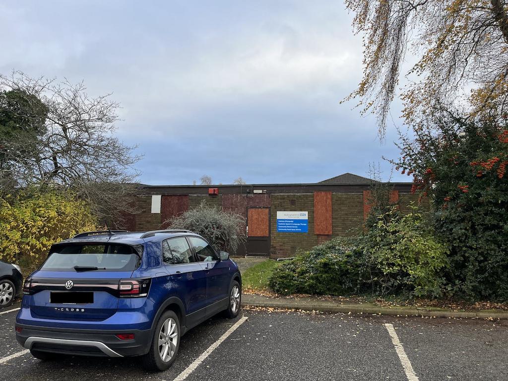 Aylesbury HP21 Land for sale £500,000