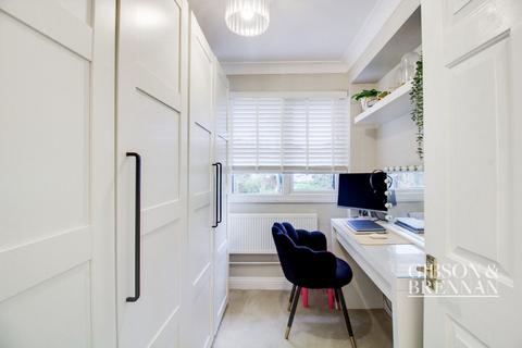 25 Beeleigh East, Basildon, SS14 2RR