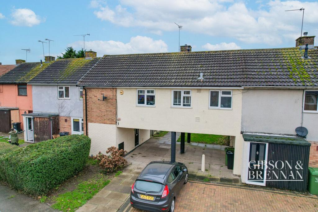Beeleigh East, Basildon, SS14 2 bed for sale £235,000