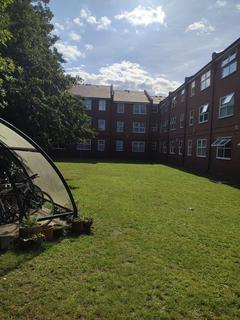 1 bedroom apartment for sale, Myatts Field Court, London, SE5