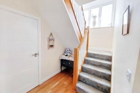 4 bedroom townhouse for sale - South Street, Seahouses, Northumberland, NE68 7RB
