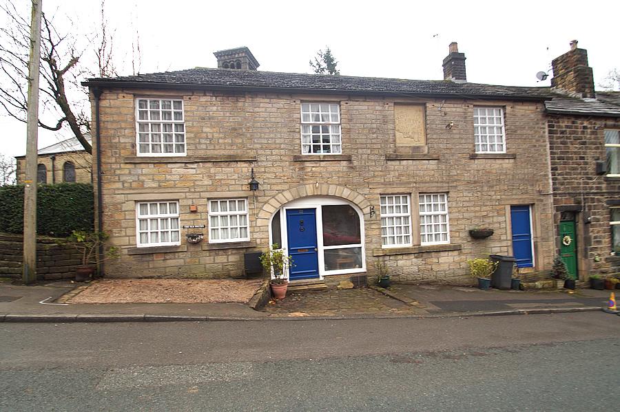 Woods Lane, Dobcross OL3 3 bed character property for sale £350,000