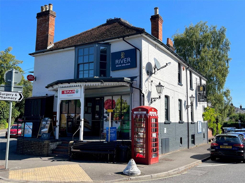 High Street, Twyford, Winchester, Hampshire, SO21 Office £958 pcm (£