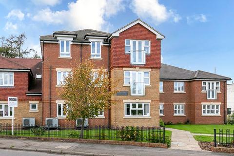 2 bedroom apartment for sale, Chaldon Road, CATERHAM, Surrey, CR3