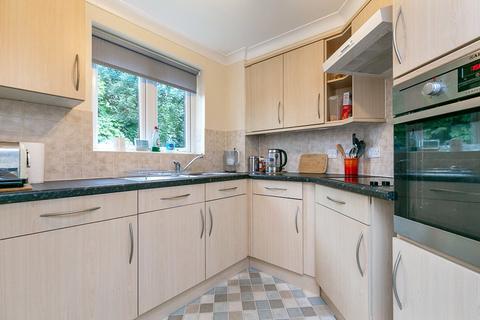 2 bedroom apartment for sale, Stafford Road, CATERHAM, Surrey, CR3