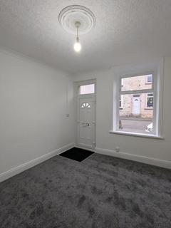 2 bedroom terraced house to rent, Parkinson Street, Burnley BB11