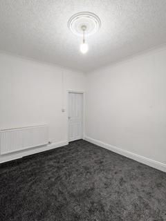 2 bedroom terraced house to rent, Parkinson Street, Burnley BB11