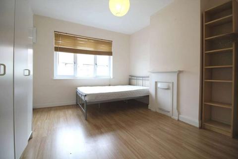 32 Sunnycroft Road, Hounslow, TW3 4DR