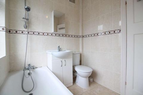 32 Sunnycroft Road, Hounslow, TW3 4DR