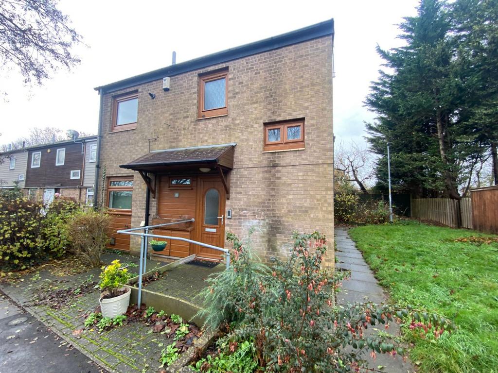 Booth Meadow Court, Thorplands, Northampton NN3 8AZ 4 bed end of terrace house for sale £220,000
