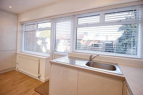 3 bedroom terraced house to rent - Anthony Road, Greenford UB6