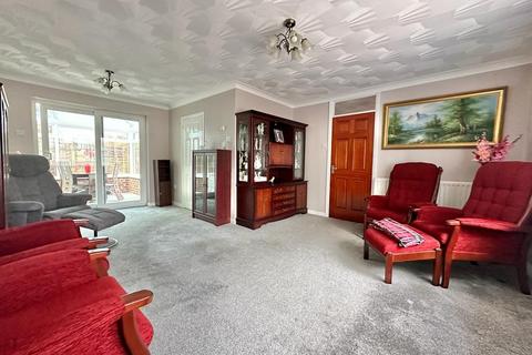 2 bedroom detached bungalow for sale, Coppergate, Hempstead