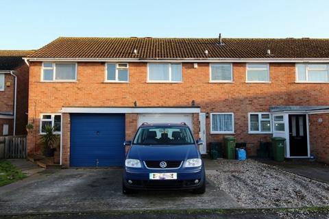 4 bedroom house to rent, Windyridge Gardens, Cheltenham, GL50