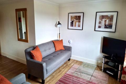 2 bedroom apartment to rent, Manor House, Cambridge CB4