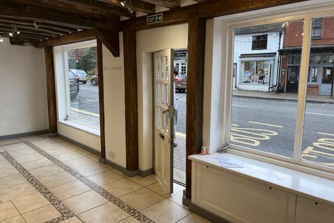 Retail property (high street) to rent, Chalfont St. Giles HP8