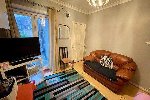 28 Ash Road, Luton, LU4 8AG