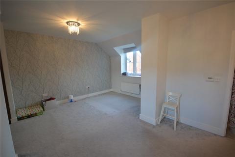 3 bedroom semi-detached house to rent - Wilfred Waterman Drive, Springfield, CM1