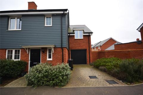 3 bedroom semi-detached house to rent, Wilfred Waterman Drive, Springfield, CM1