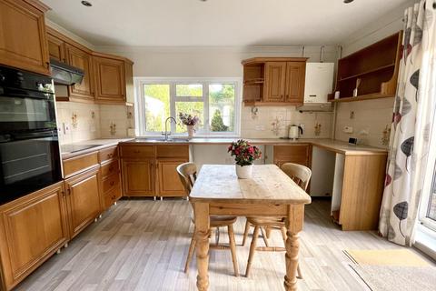6 Woodfield Lane, Ashtead, KT21 2BE