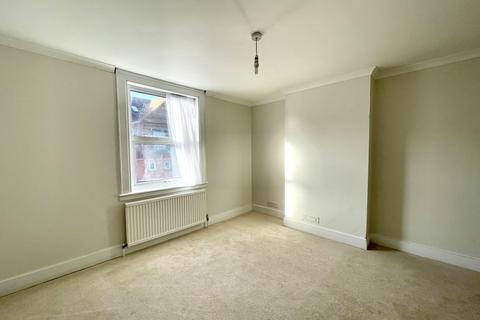 6 Woodfield Lane, Ashtead, KT21 2BE
