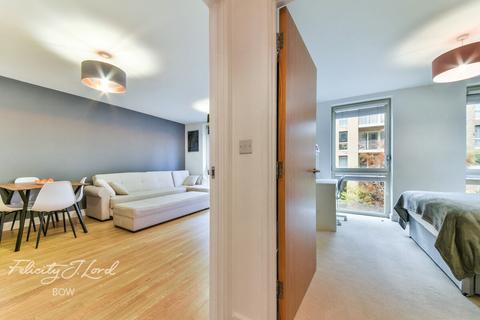 Flat 1, 30 Oxley Square, London, E3 3GS