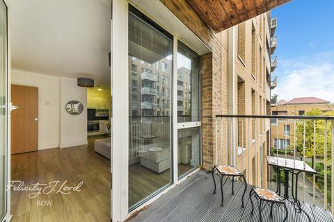 Flat 1, 30 Oxley Square, London, E3 3GS