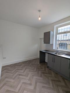 2 bedroom terraced house to rent, 6 Hunslet Street , Burnley  BB11