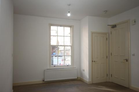 Studio to rent, George Street West, Luton, LU1