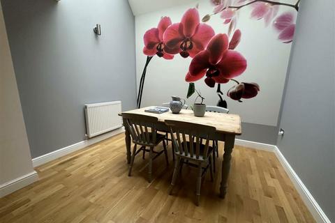 29 Chrisharben Court, Clayton, Bradford, BD14 6AF