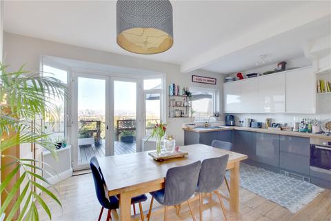 100 Moordown, London, SE18 3NG