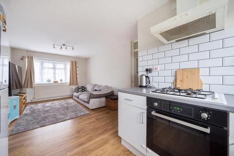 1 bedroom flat for sale, Aylesbury,  Buckinghamshire,  HP21